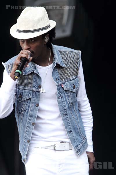 K'NAAN - 2010-08-28 - SAINT CLOUD - Domaine National - Grande Scene - 